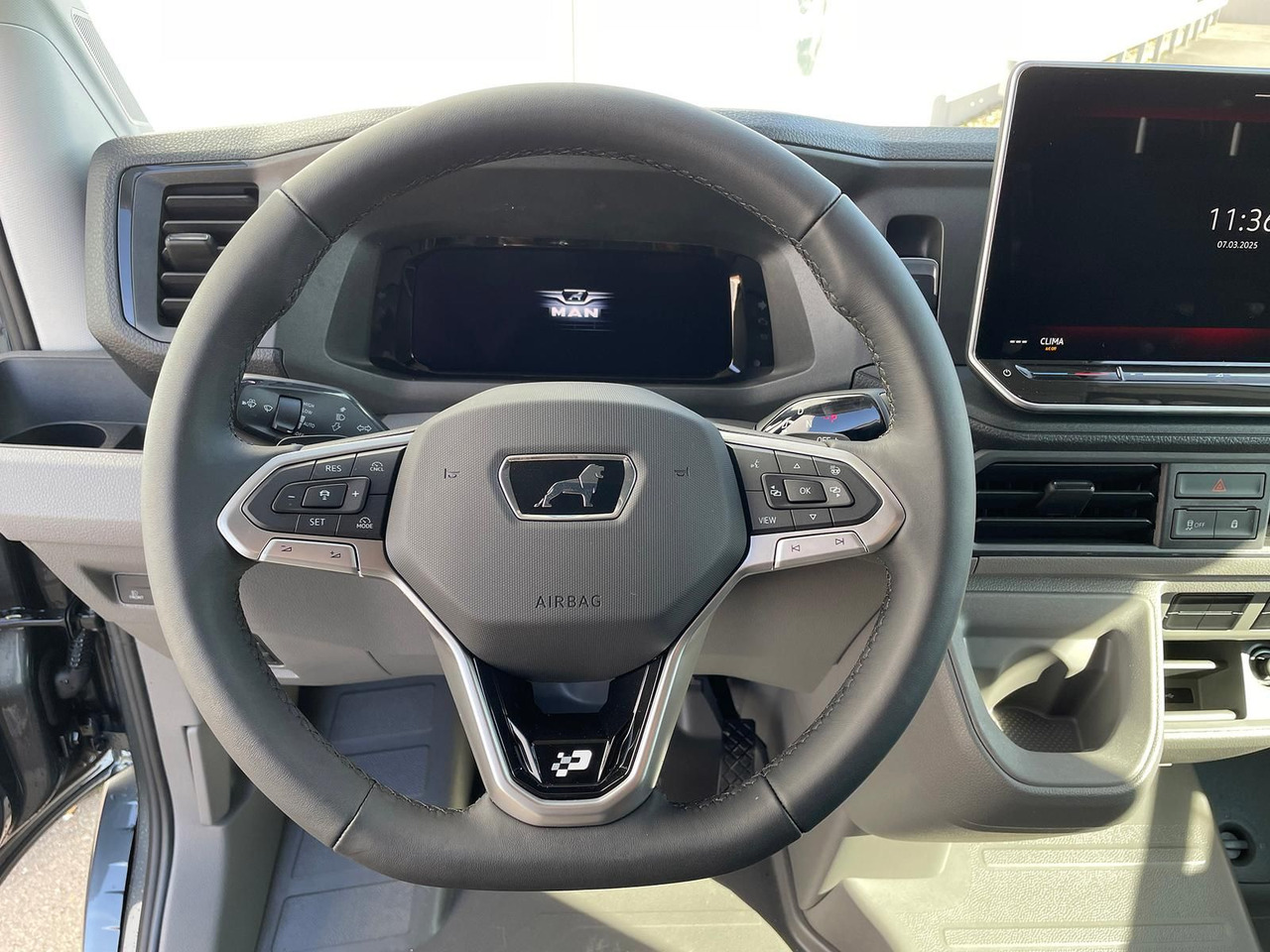 Car MAN TGE 3.200 L3H3 Kasten 4x4 CAMPER DREHSITZE AHK: picture 14 Car MAN TGE 3.200 L3H3 Kasten 4x4 CAMPER DREHSITZE AHK: picture 14