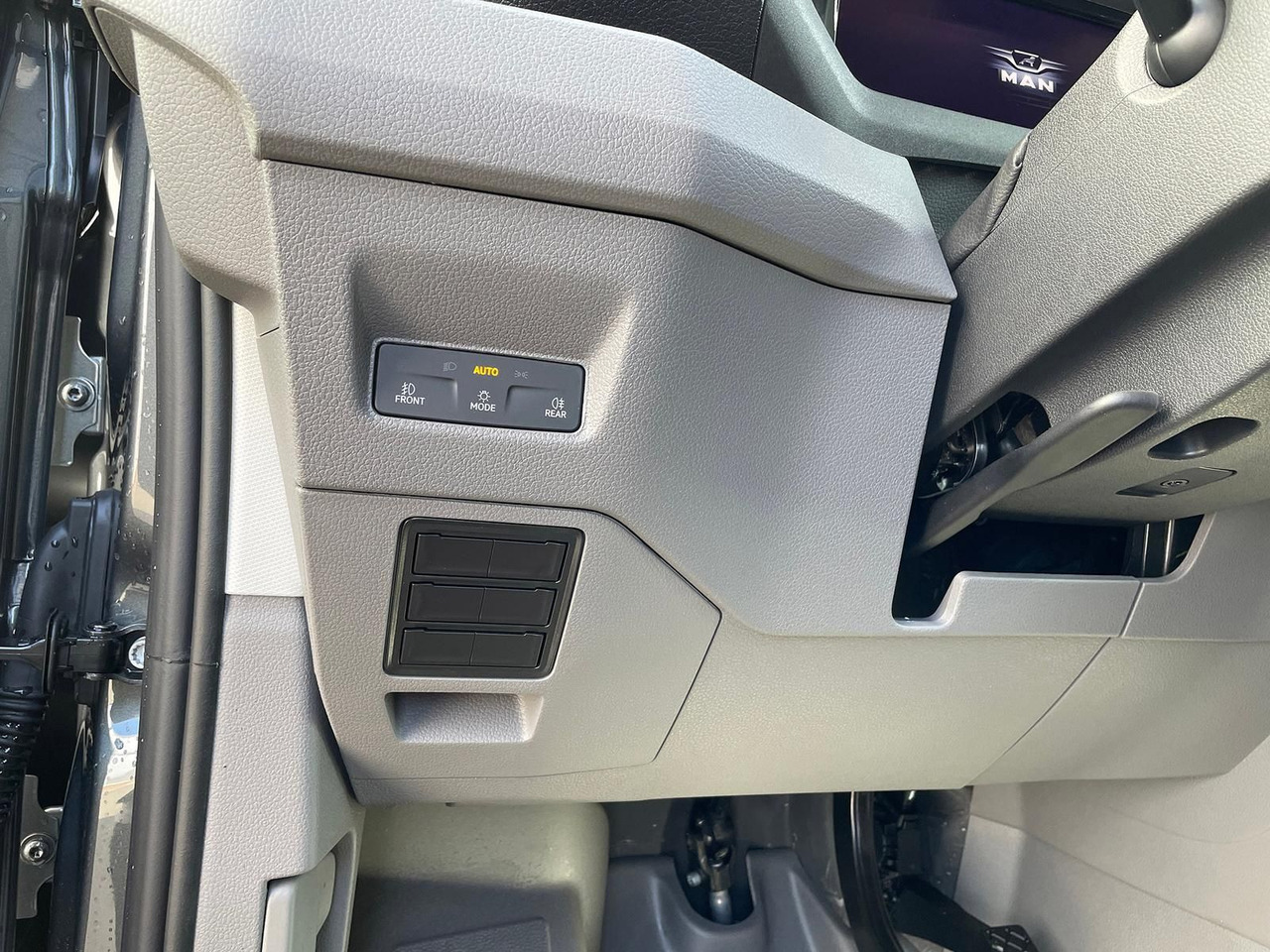 Car MAN TGE 3.200 L3H3 Kasten 4x4 CAMPER DREHSITZE AHK: picture 33 Car MAN TGE 3.200 L3H3 Kasten 4x4 CAMPER DREHSITZE AHK: picture 33
