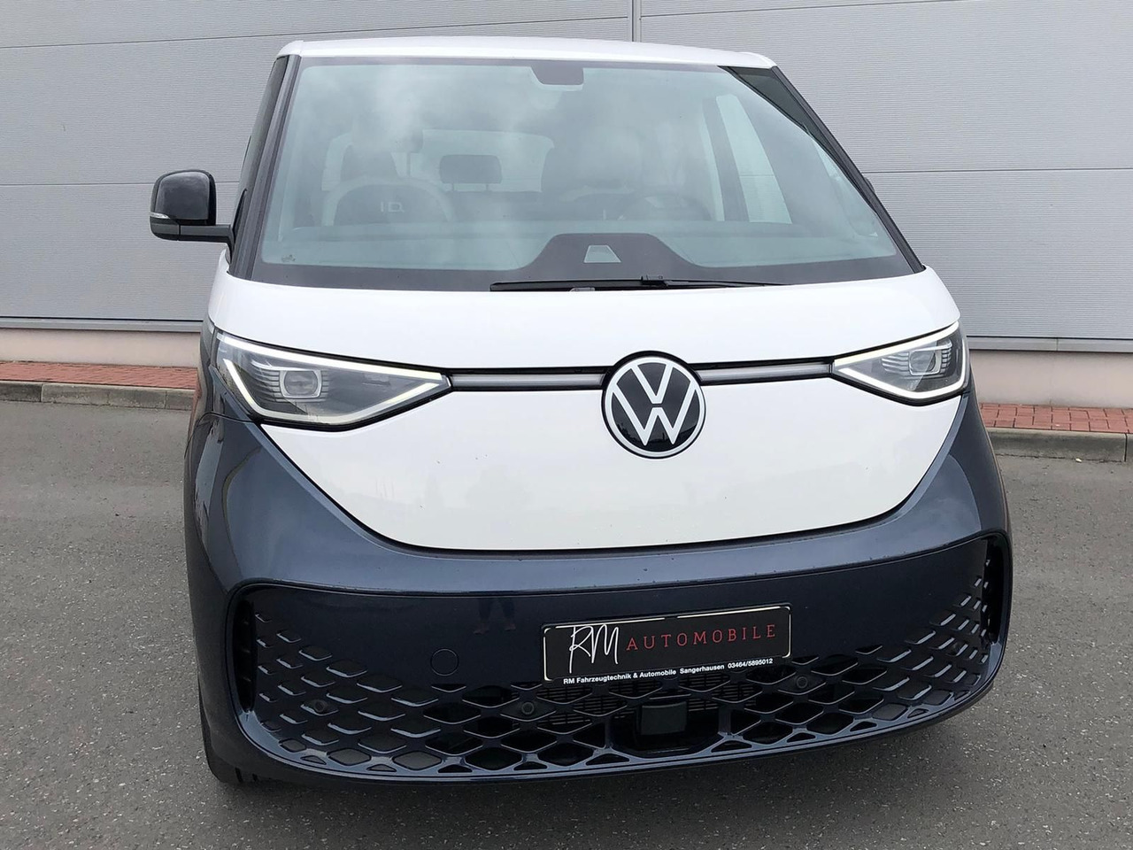 Volkswagen ID. Buzz 150 kW Pro AHK ACC MATRIX LED KEYLESS - Passenger van, Electric van: picture 3 Volkswagen ID. Buzz 150 kW Pro AHK ACC MATRIX LED KEYLESS - Passenger van, Electric van: picture 3