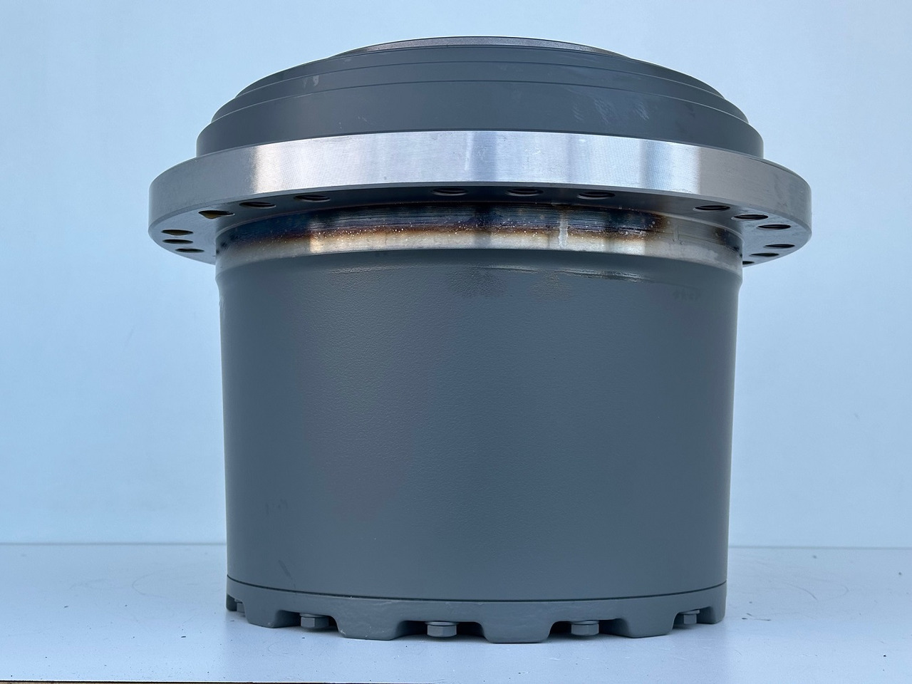 LIEBHERR Original Liebherr Fahrantrieb Typ:LPI0700 30S 0002 00 mit ID-Nr.12891035 – ID-Nr.12977341. R922-1487, R924-1677, R926 K-LC-1827, R926-1715. #12891035.545-01664# - Final drive for Crawler excavator: picture 3 LIEBHERR Original Liebherr Fahrantrieb Typ:LPI0700 30S 0002 00 mit ID-Nr.12891035 – ID-Nr.12977341. R922-1487, R924-1677, R926 K-LC-1827, R926-1715. #12891035.545-01664# - Final drive for Crawler excavator: picture 3