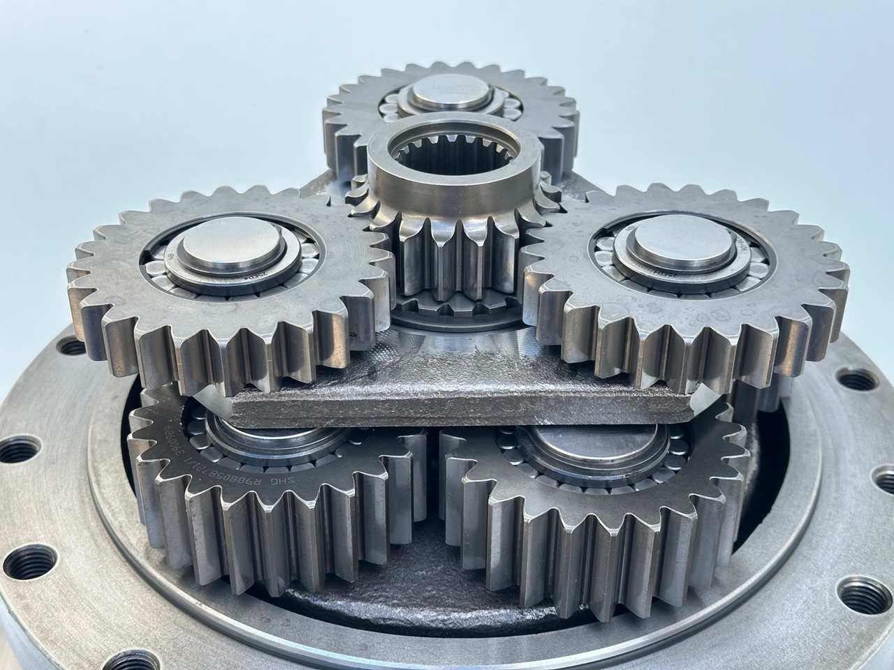 LIEBHERR Original Schwenkantrieb Typ:GFB2160 mit ID-Nr.11657357 – ID-Nr.12204229 – ID-Nr.12947309. R920 S-1545, R920-1545, R922LC-1442, R922 LC-1443, R924 LC-1444, R924 LC-1445. #11657357.04.10# - Swing motor for Crawler excavator: picture 5 LIEBHERR Original Schwenkantrieb Typ:GFB2160 mit ID-Nr.11657357 – ID-Nr.12204229 – ID-Nr.12947309. R920 S-1545, R920-1545, R922LC-1442, R922 LC-1443, R924 LC-1444, R924 LC-1445. #11657357.04.10# - Swing motor for Crawler excavator: picture 5