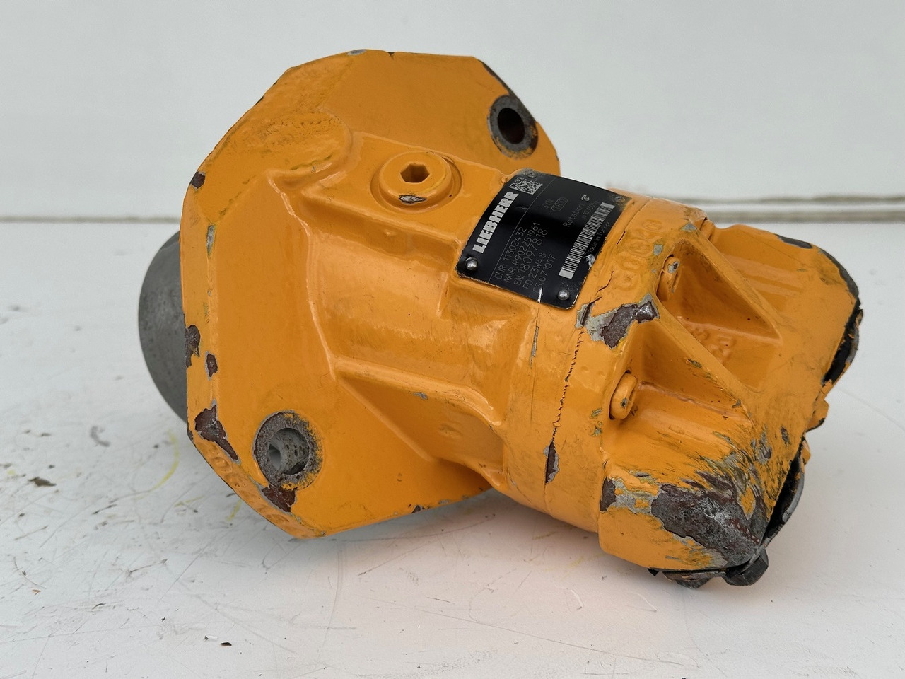 Liebherr CNR:11302432- Hydromatik Rexroth Axialkolben-Konstantmotor Typ:A2FE23/61W-PAL100-S. #18097818# - Hydraulic motor for Construction machinery: picture 4 Liebherr CNR:11302432- Hydromatik Rexroth Axialkolben-Konstantmotor Typ:A2FE23/61W-PAL100-S. #18097818# - Hydraulic motor for Construction machinery: picture 4