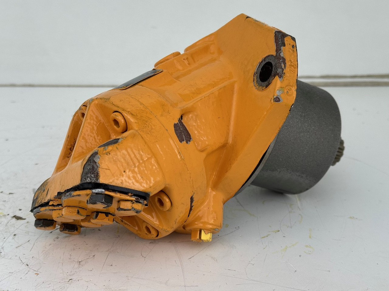 Liebherr CNR:11302432- Hydromatik Rexroth Axialkolben-Konstantmotor Typ:A2FE23/61W-PAL100-S. #18097818# - Hydraulic motor for Construction machinery: picture 3 Liebherr CNR:11302432- Hydromatik Rexroth Axialkolben-Konstantmotor Typ:A2FE23/61W-PAL100-S. #18097818# - Hydraulic motor for Construction machinery: picture 3