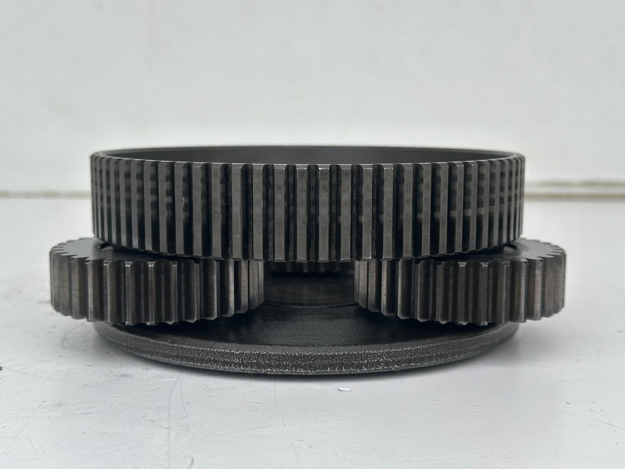 Liebherr Lamellenträger ID-Nr.944179403 mit Planetenträger ID-Nr.944178303 und Planetenrad ID-Nr.944177903. SAT200/277. #PL.P.LA.GH# - Swing motor for Excavator: picture 3 Liebherr Lamellenträger ID-Nr.944179403 mit Planetenträger ID-Nr.944178303 und Planetenrad ID-Nr.944177903. SAT200/277. #PL.P.LA.GH# - Swing motor for Excavator: picture 3