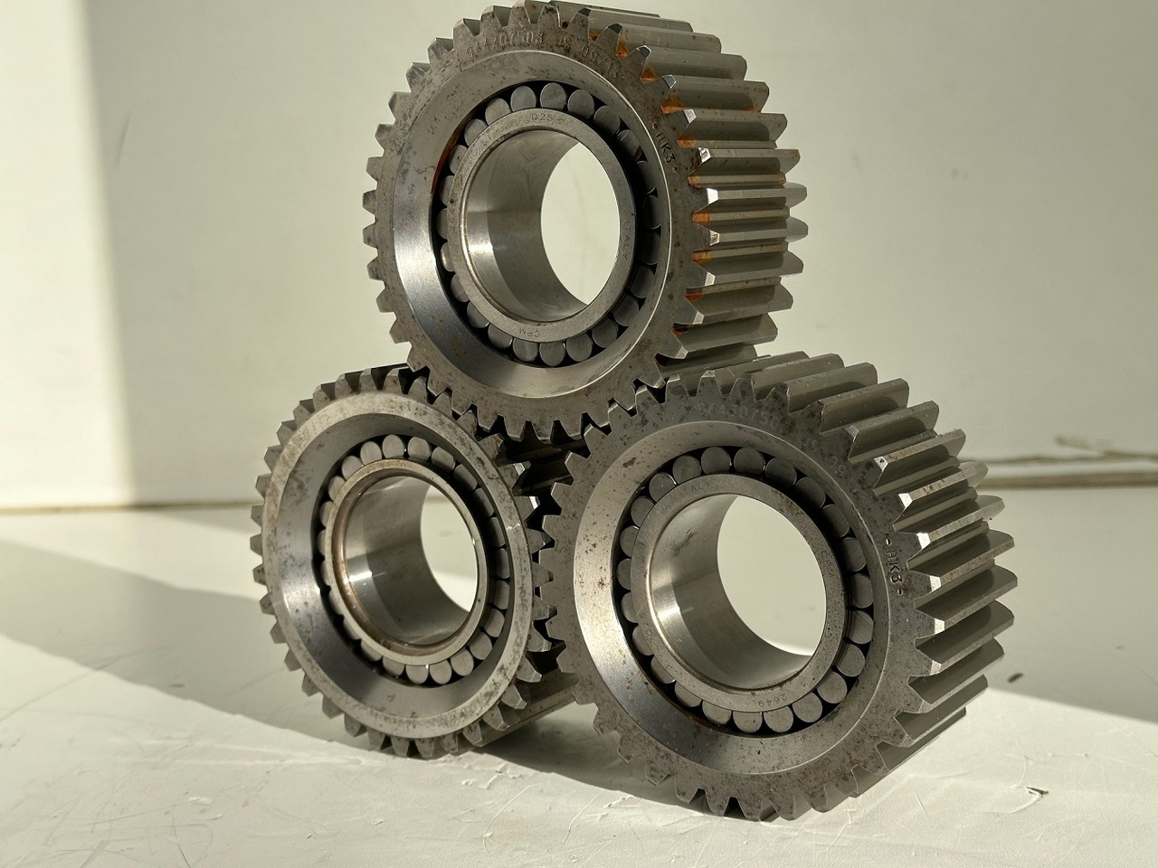 Liebherr Planetenrad ID-Nr.9443074 - ID-Nr.944307403 - ID-Nr.90208594 mit Zylinderrollenlager ID-Nr.7610032 - ID-Nr.761003203. #944307503.18.12# - Swing motor for Construction machinery: picture 1 Liebherr Planetenrad ID-Nr.9443074 - ID-Nr.944307403 - ID-Nr.90208594 mit Zylinderrollenlager ID-Nr.7610032 - ID-Nr.761003203. #944307503.18.12# - Swing motor for Construction machinery: picture 1