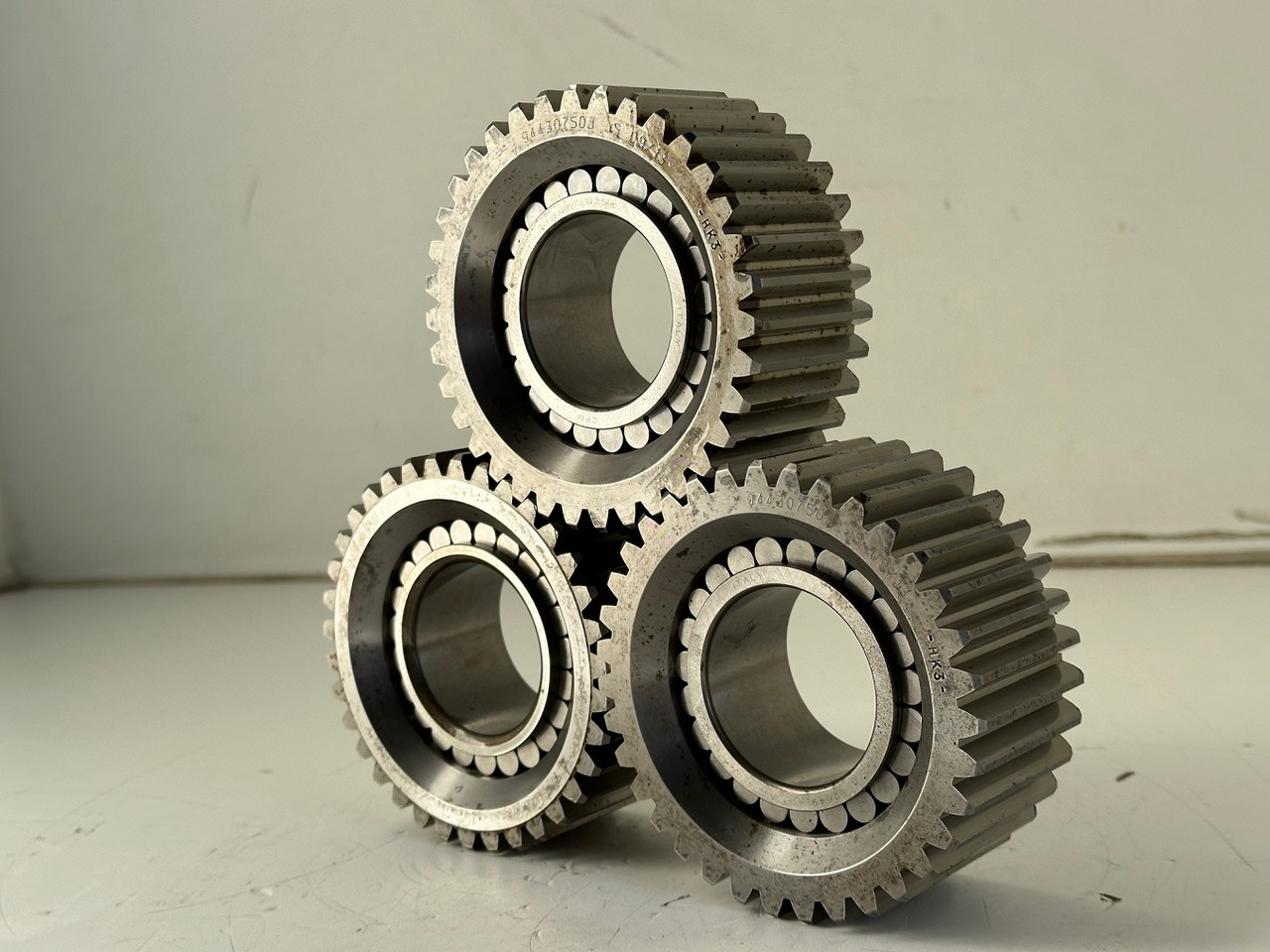 Liebherr Planetenrad ID-Nr.9443074 - ID-Nr.944307403 - ID-Nr.90208594 mit Zylinderrollenlager ID-Nr.7610032 - ID-Nr.761003203. #944307503.18.12# - Swing motor for Construction machinery: picture 2 Liebherr Planetenrad ID-Nr.9443074 - ID-Nr.944307403 - ID-Nr.90208594 mit Zylinderrollenlager ID-Nr.7610032 - ID-Nr.761003203. #944307503.18.12# - Swing motor for Construction machinery: picture 2