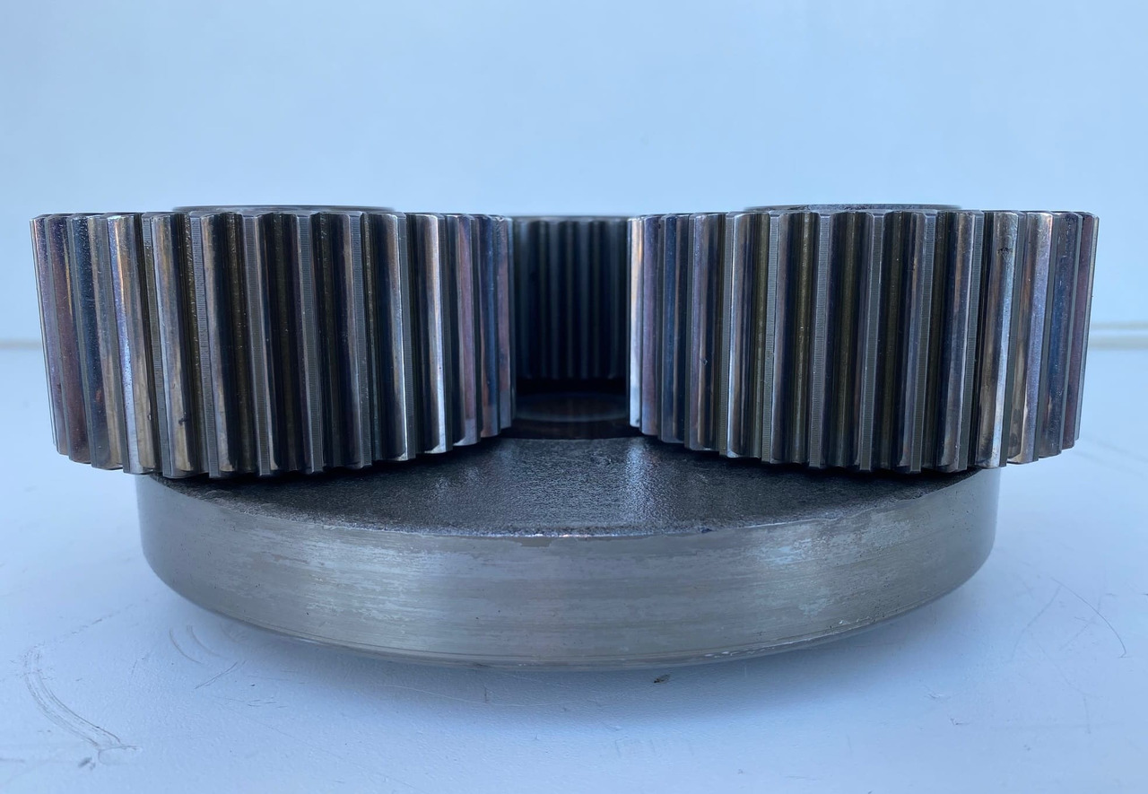 Liebherr Planetenträger ID-Nr.970559601 mit Planetenrad ID-Nr.944305703 - ID-Nr.90213986.   A900,A904,A913 COMP,A914 COMP,A914,A916 COMP,A916,A918 COMP,A918,A920,A922 RAIL A924 RAIL,LH18,LH22,LH24,LH2 - Swing motor for Construction machinery: picture 5 Liebherr Planetenträger ID-Nr.970559601 mit Planetenrad ID-Nr.944305703 - ID-Nr.90213986.   A900,A904,A913 COMP,A914 COMP,A914,A916 COMP,A916,A918 COMP,A918,A920,A922 RAIL A924 RAIL,LH18,LH22,LH24,LH2 - Swing motor for Construction machinery: picture 5