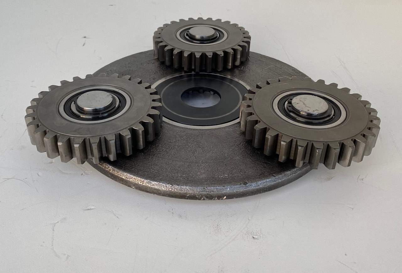 Liebherr Planetenträger and Planetenrad ID-Nr.90024944 - ID-Nr.90024946. FAT400P112, FAT400P139. - Final drive for Crawler excavator: picture 3 Liebherr Planetenträger and Planetenrad ID-Nr.90024944 - ID-Nr.90024946. FAT400P112, FAT400P139. - Final drive for Crawler excavator: picture 3