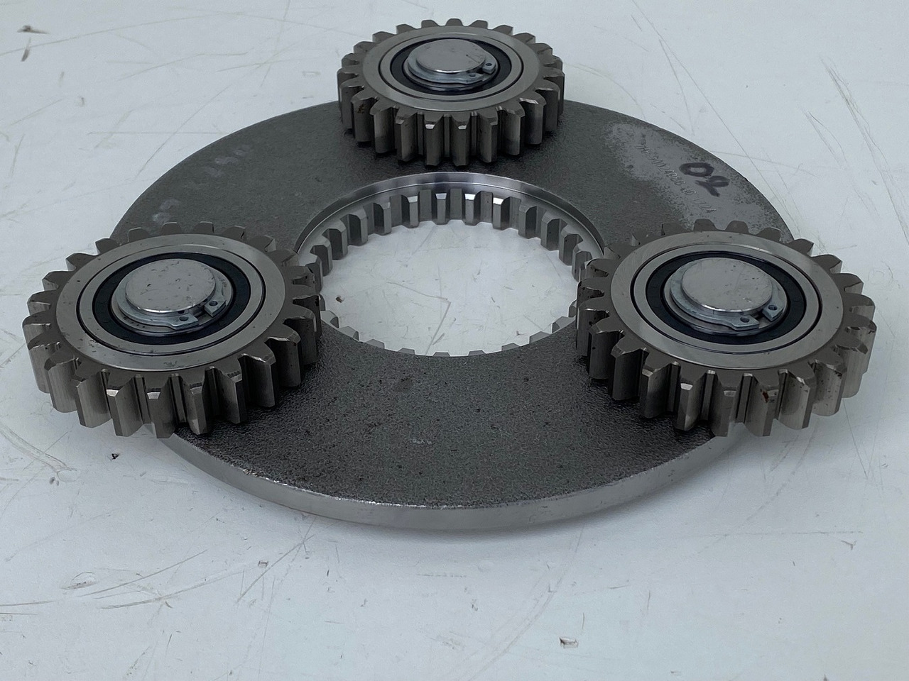 Liebherr Planetenträger and Planetenrad ID-Nr.90024986 - ID-Nr.90024987. FAT325P115. R914, R914 COMP. #02#1724# - Final drive for Crawler excavator: picture 2 Liebherr Planetenträger and Planetenrad ID-Nr.90024986 - ID-Nr.90024987. FAT325P115. R914, R914 COMP. #02#1724# - Final drive for Crawler excavator: picture 2
