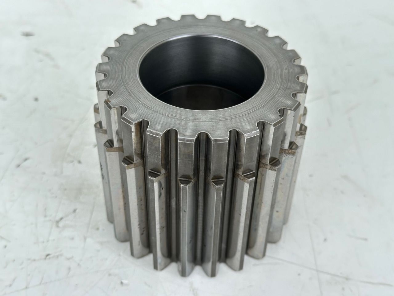 Liebherr Sonnenrad ID-Nr.90016258. FAT400P112,FAT400P130,FAT400P139,LOS1936,LOS926,R926,R928,R930,R934,R936,R938,R940,R944,R946,R950T. #90016258.28.09# - Final drive for Excavator: picture 1 Liebherr Sonnenrad ID-Nr.90016258. FAT400P112,FAT400P130,FAT400P139,LOS1936,LOS926,R926,R928,R930,R934,R936,R938,R940,R944,R946,R950T. #90016258.28.09# - Final drive for Excavator: picture 1