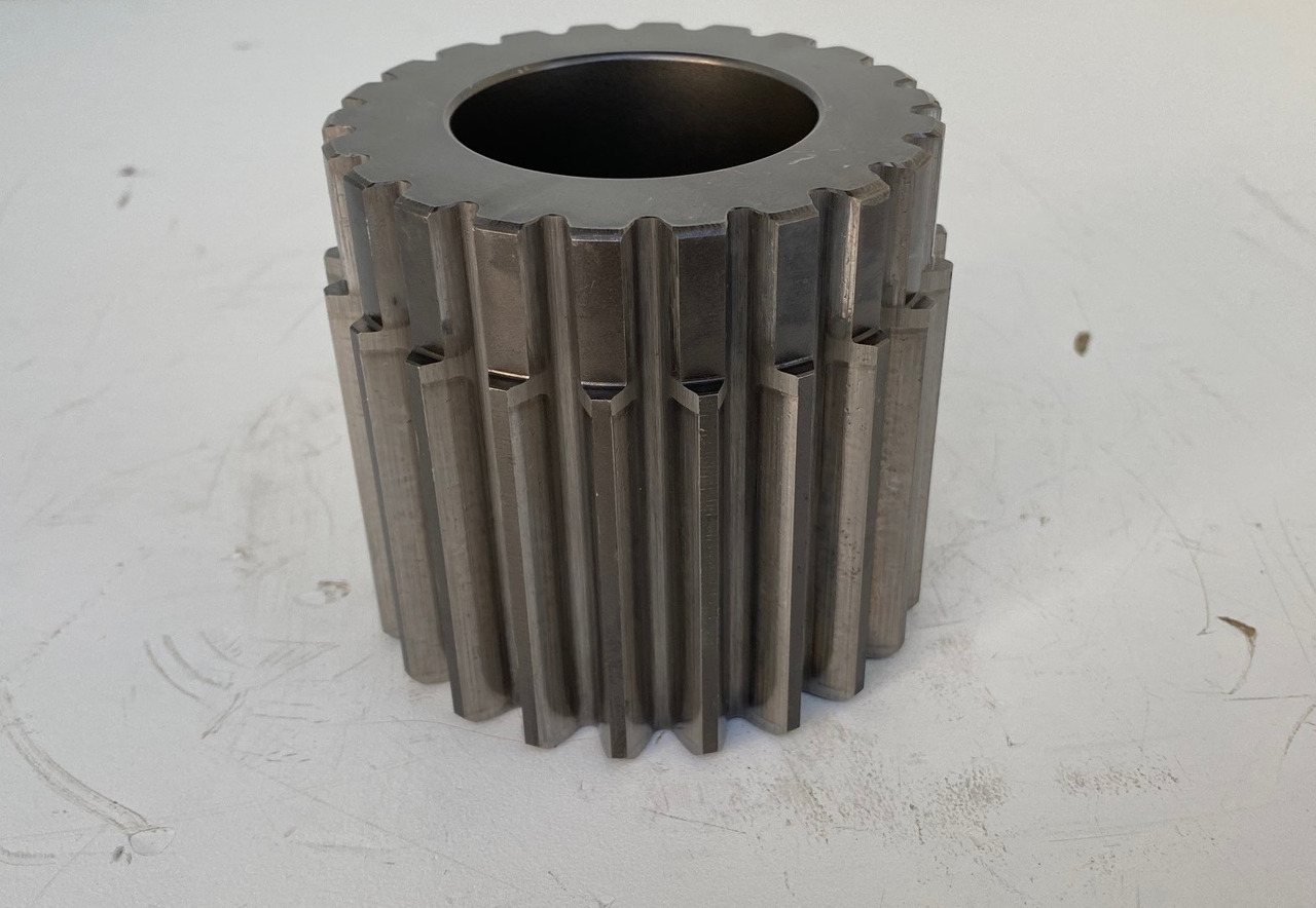 Liebherr Sonnenrad ID-Nr.90016258. FAT400P112, FAT400P130, FAT400P139. LOS1936,LOS926,R926,R928,R930,R934,R936,R938,R940,R944,R946,R950T. #SHG3# - Final drive for Construction machinery: picture 1 Liebherr Sonnenrad ID-Nr.90016258. FAT400P112, FAT400P130, FAT400P139. LOS1936,LOS926,R926,R928,R930,R934,R936,R938,R940,R944,R946,R950T. #SHG3# - Final drive for Construction machinery: picture 1