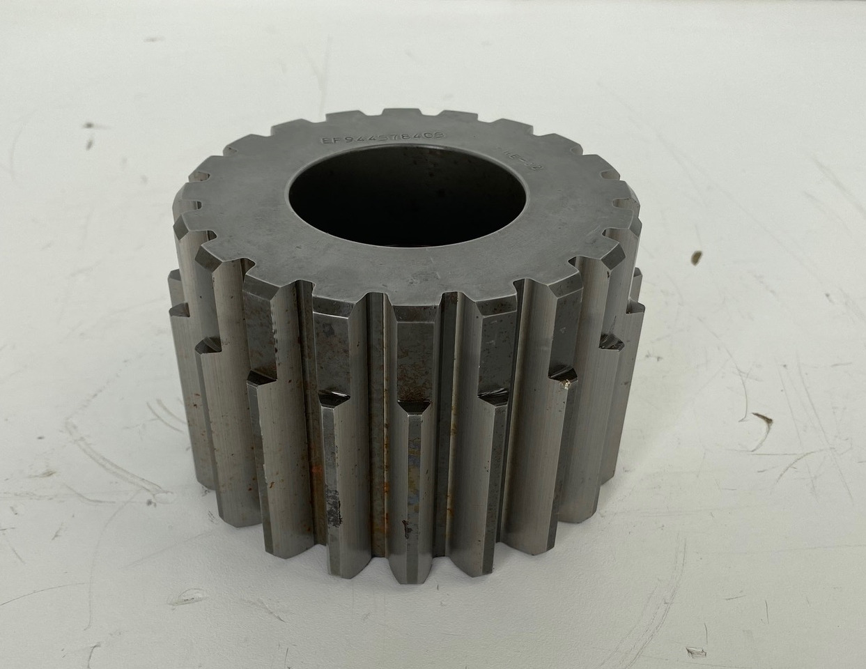 Liebherr Sonnenrad ID-Nr.9443784 - ID-Nr.944378403. FAT550, FAT550P046. - Final drive for Crawler excavator: picture 1 Liebherr Sonnenrad ID-Nr.9443784 - ID-Nr.944378403. FAT550, FAT550P046. - Final drive for Crawler excavator: picture 1