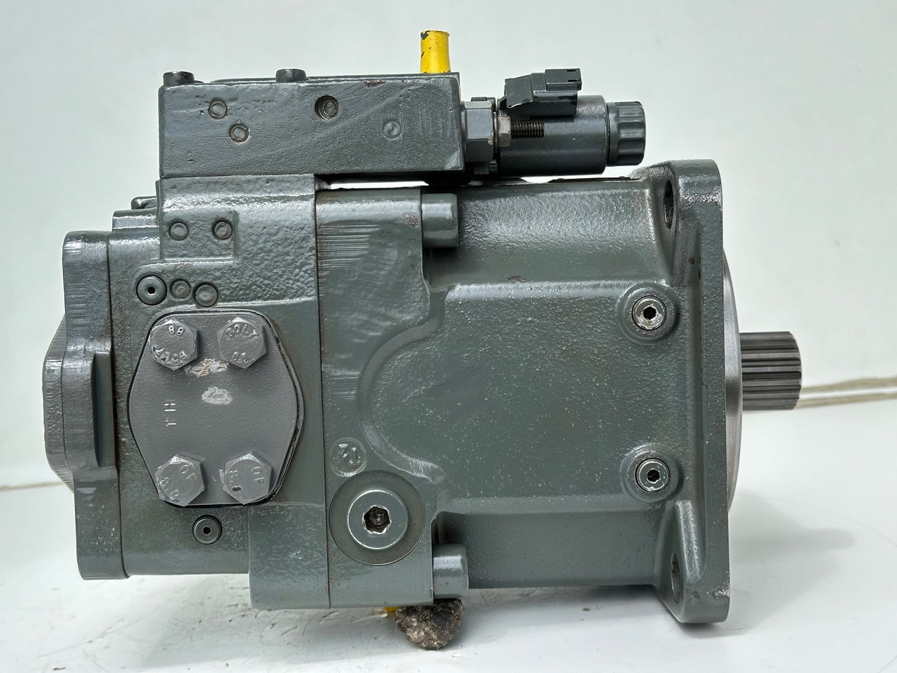 Liebherr Verstellpumpe Typ:A11VO75EP. ID-Nr.10412657. LH120C, LH120CG, LH120ET, LH120M, LH150C, LH150M. #10412657.26526937# - Hydraulic pump for Wheel excavator: picture 4 Liebherr Verstellpumpe Typ:A11VO75EP. ID-Nr.10412657. LH120C, LH120CG, LH120ET, LH120M, LH150C, LH150M. #10412657.26526937# - Hydraulic pump for Wheel excavator: picture 4