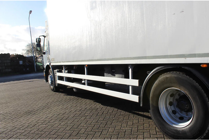 Refrigerator truck Renault Midlum 270 * EURO5 * 4X2 * CARRIER SUPRA 950 MT *: picture 19