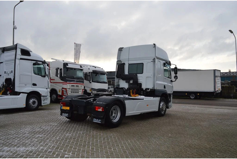 DAF CF 440 * EURO6 * 4X2 * NL TRUCK * - Tractor unit: picture 4 DAF CF 440 * EURO6 * 4X2 * NL TRUCK * - Tractor unit: picture 4