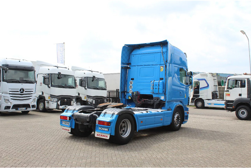Scania R420 * RETARDER * 2 BED * 4X2 * MANUAL * - Tractor unit: picture 4 Scania R420 * RETARDER * 2 BED * 4X2 * MANUAL * - Tractor unit: picture 4