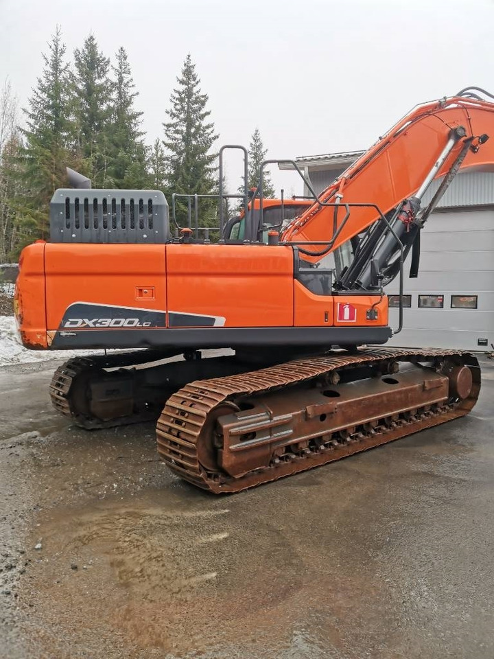 Doosan DX 300 LC-5 - Crawler excavator: picture 1 Doosan DX 300 LC-5 - Crawler excavator: picture 1
