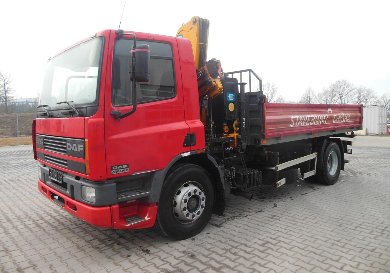DAF CF 65.240,KRAN EFFER 110/2S,MANUELL,BLATT,1 HAND - Tipper, Crane truck: picture 1 DAF CF 65.240,KRAN EFFER 110/2S,MANUELL,BLATT,1 HAND - Tipper, Crane truck: picture 1
