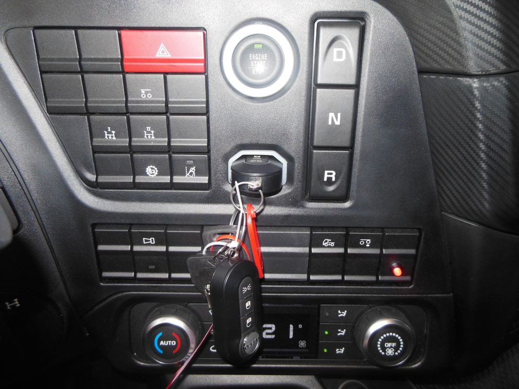 New Hook lift truck Iveco X-WAY AD 280X46, 6X2, LENK/LIFT, TNH 20T,SOFORT!: picture 27 New Hook lift truck Iveco X-WAY AD 280X46, 6X2, LENK/LIFT, TNH 20T,SOFORT!: picture 27