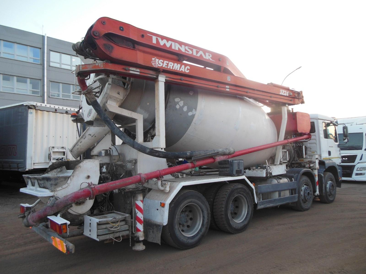 MAN TGA 35.410, 8X4, MIX + PUMPE 24M - Concrete mixer truck: picture 3 MAN TGA 35.410, 8X4, MIX + PUMPE 24M - Concrete mixer truck: picture 3