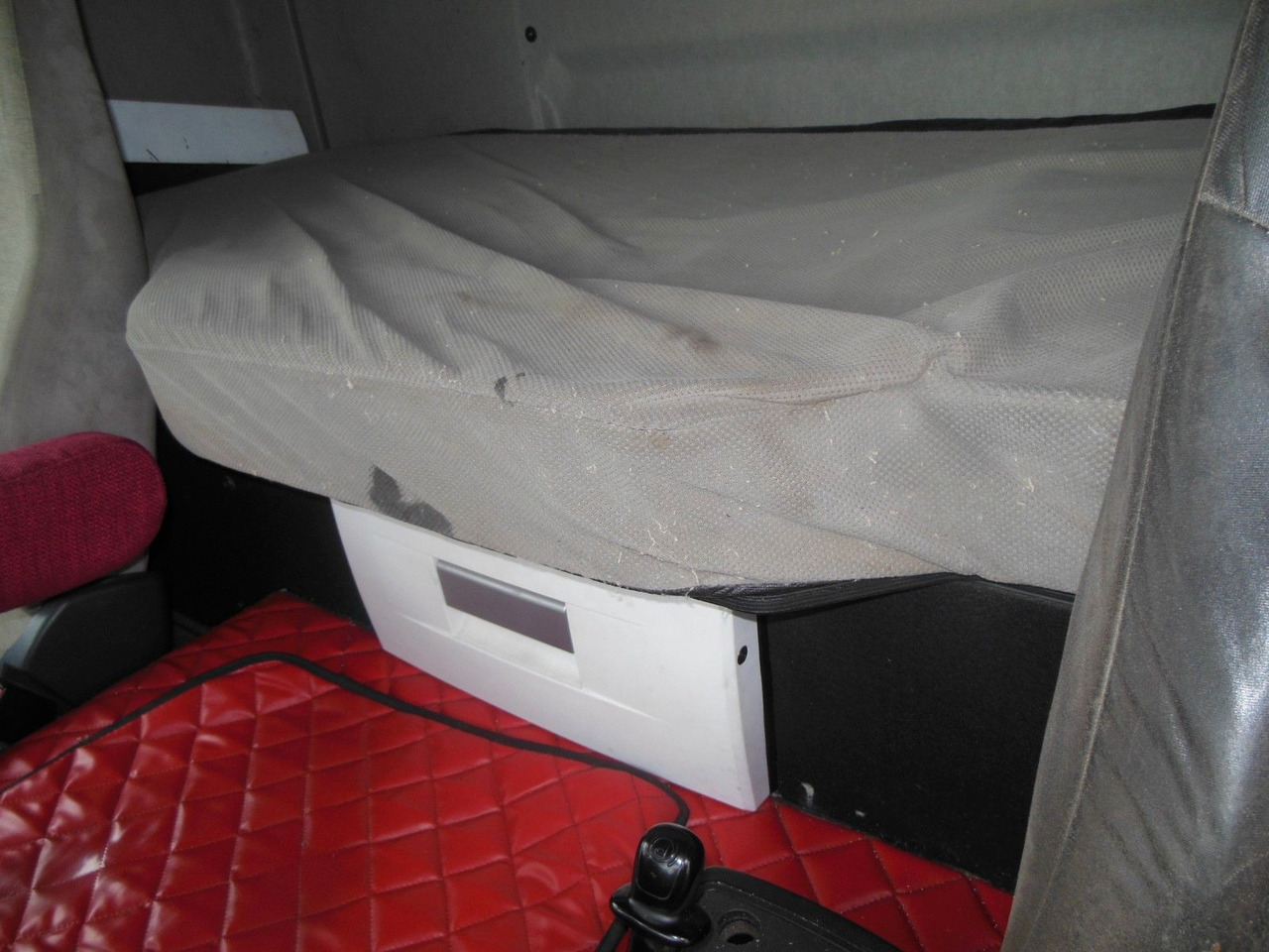 Container transporter/ Swap body truck Renault PREMIUM DXI 450.25, 6X2, BDF, MANUELL!!!: picture 16 Container transporter/ Swap body truck Renault PREMIUM DXI 450.25, 6X2, BDF, MANUELL!!!: picture 16