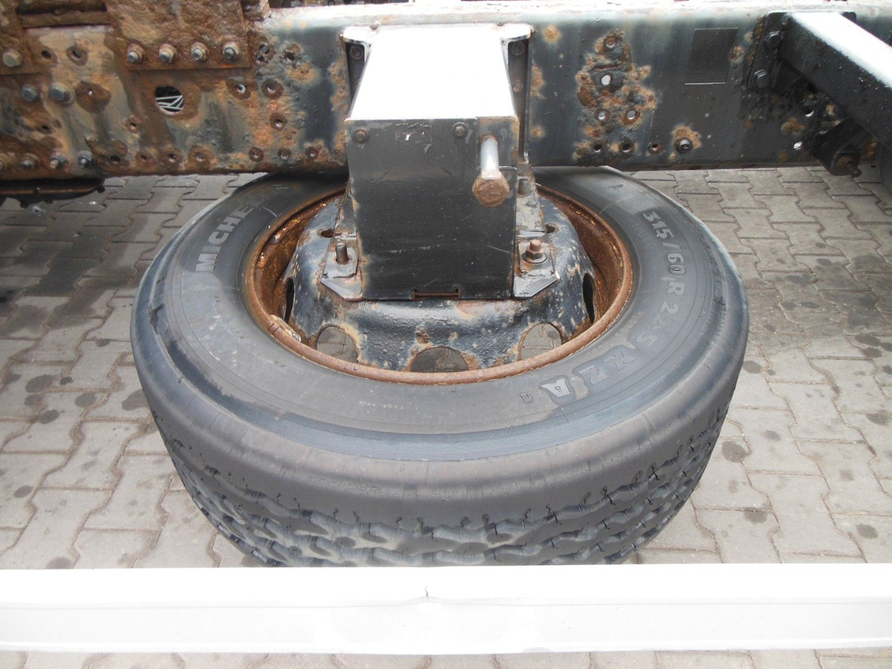 Container transporter/ Swap body truck Renault PREMIUM DXI 450.25, 6X2, BDF, MANUELL!!!: picture 13 Container transporter/ Swap body truck Renault PREMIUM DXI 450.25, 6X2, BDF, MANUELL!!!: picture 13