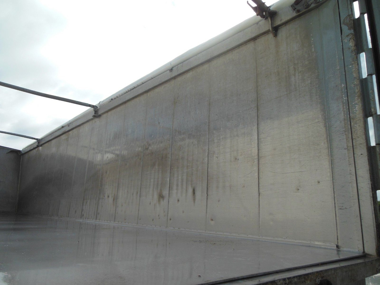 Tipper semi-trailer Schwarzmüller KIS 3/E, SAF, 49M3, ACHSEN 9 TONE, TOP: picture 14 Tipper semi-trailer Schwarzmüller KIS 3/E, SAF, 49M3, ACHSEN 9 TONE, TOP: picture 14