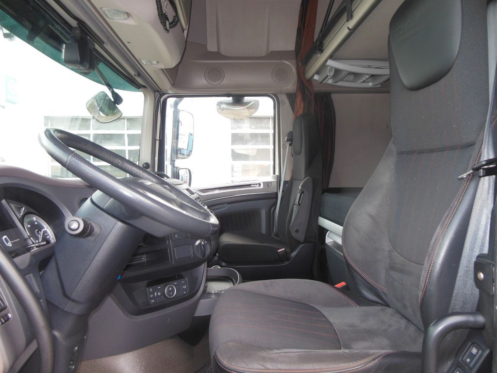 Tractor unit DAF XF 106.530 SSC, HYDRAULIK, STAND KLIMA, TOP DAF XF 106.530 SSC, HYDRAULIK, STAND KLIMA, TOP: picture 12