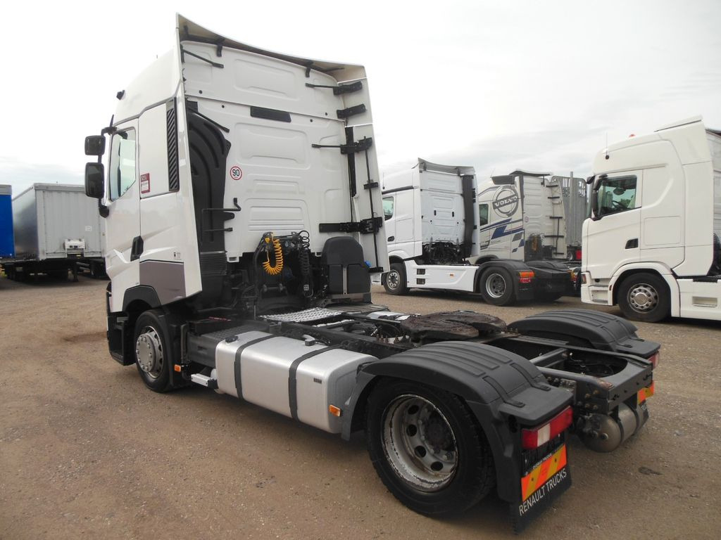 Renault T520 COMFORT, LOWDECK, TOP STAND - Tractor unit: picture 4 Renault T520 COMFORT, LOWDECK, TOP STAND - Tractor unit: picture 4