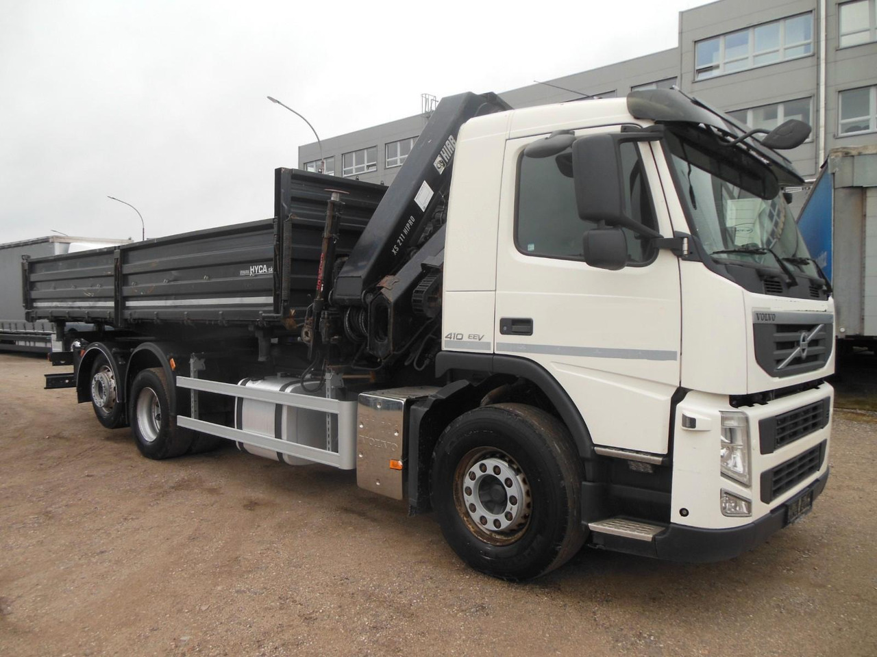 Volvo FM 410, 6X2, DREISEITEN KIPPER, HIAB XS 211 - Tipper, Crane truck: picture 2 Volvo FM 410, 6X2, DREISEITEN KIPPER, HIAB XS 211 - Tipper, Crane truck: picture 2