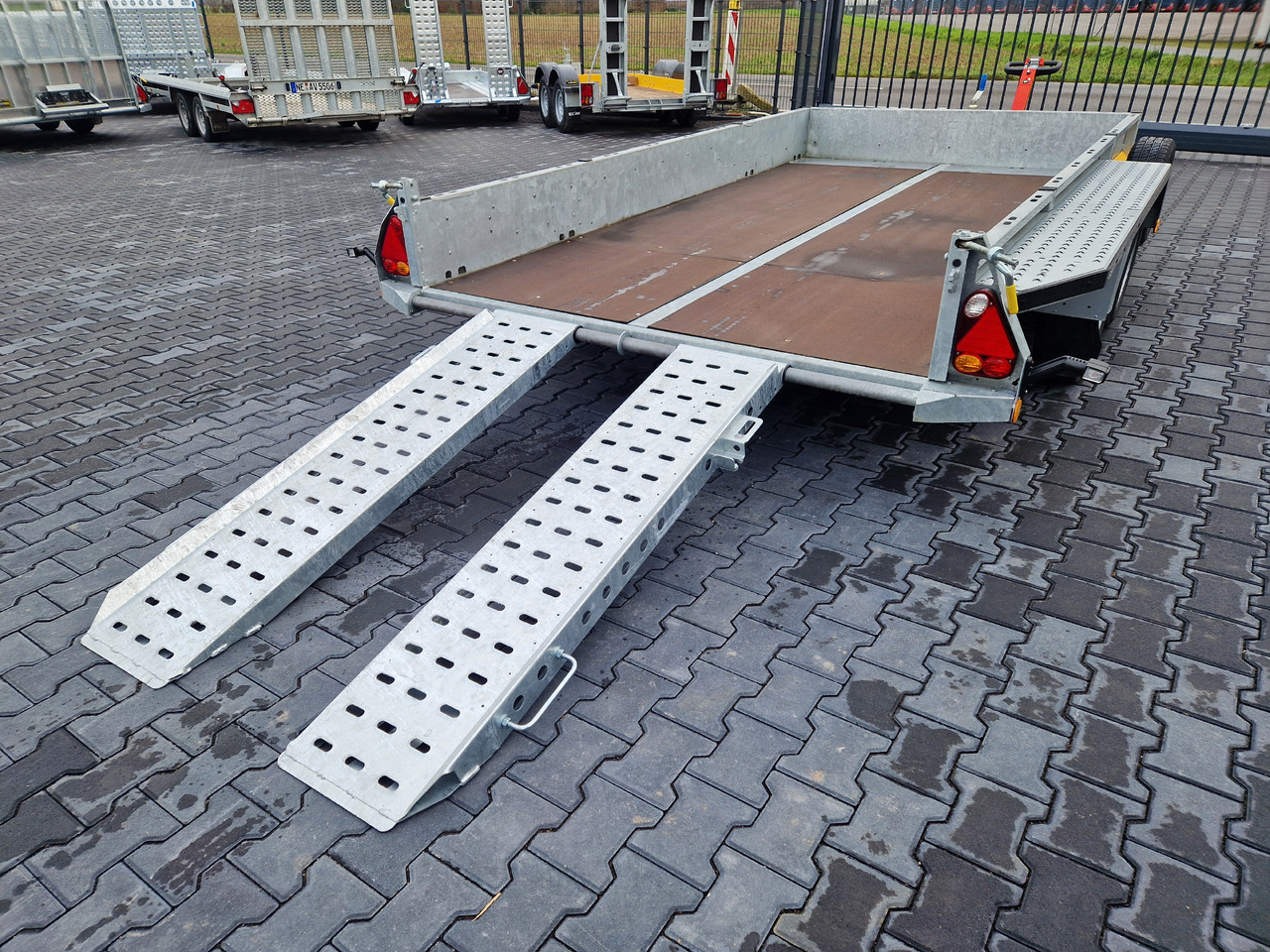 Brian James General Plant 360x185x25cm Auffahrrampen Reserverad (L) 3500kg - Plant trailer: picture 3 Brian James General Plant 360x185x25cm Auffahrrampen Reserverad (L) 3500kg - Plant trailer: picture 3