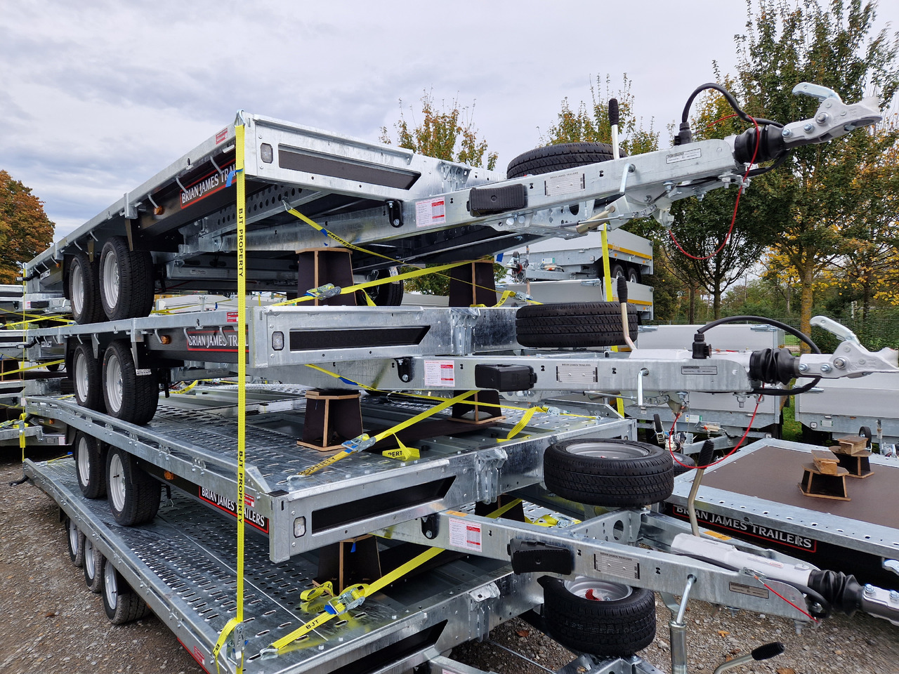 Brian James Trailer Connect 450x215cm plattform Tandem LED 12" 3500kg - Dropside/ Flatbed trailer: picture 3 Brian James Trailer Connect 450x215cm plattform Tandem LED 12" 3500kg - Dropside/ Flatbed trailer: picture 3