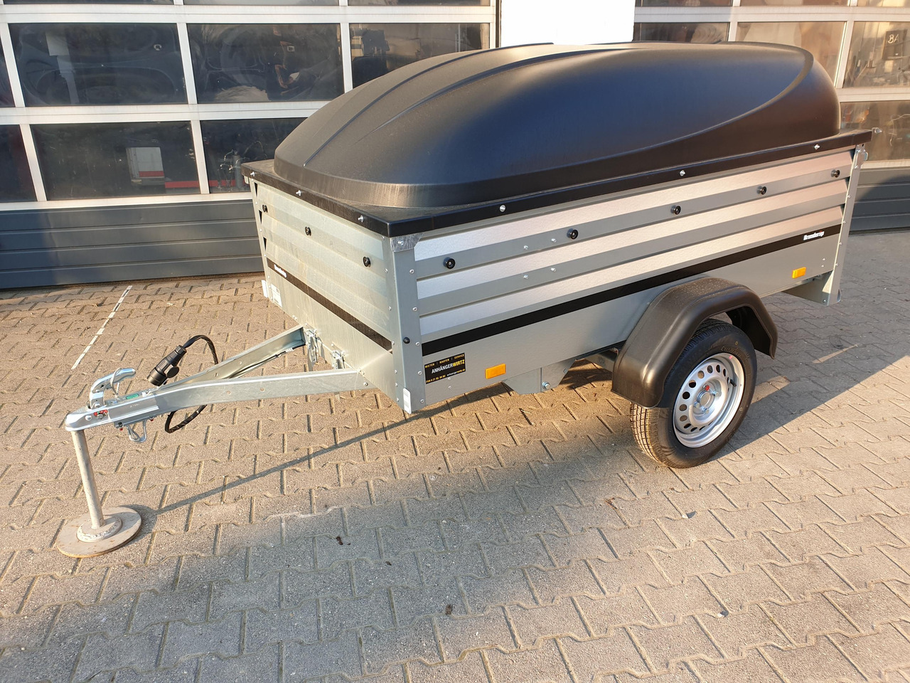 Deckelanhänger Brenderup 1205 SXLUB 750 203x116x55cm mit ABS Deckel schwarz 750kg online Aktion - Car trailer: picture 4 Deckelanhänger Brenderup 1205 SXLUB 750 203x116x55cm mit ABS Deckel schwarz 750kg online Aktion - Car trailer: picture 4