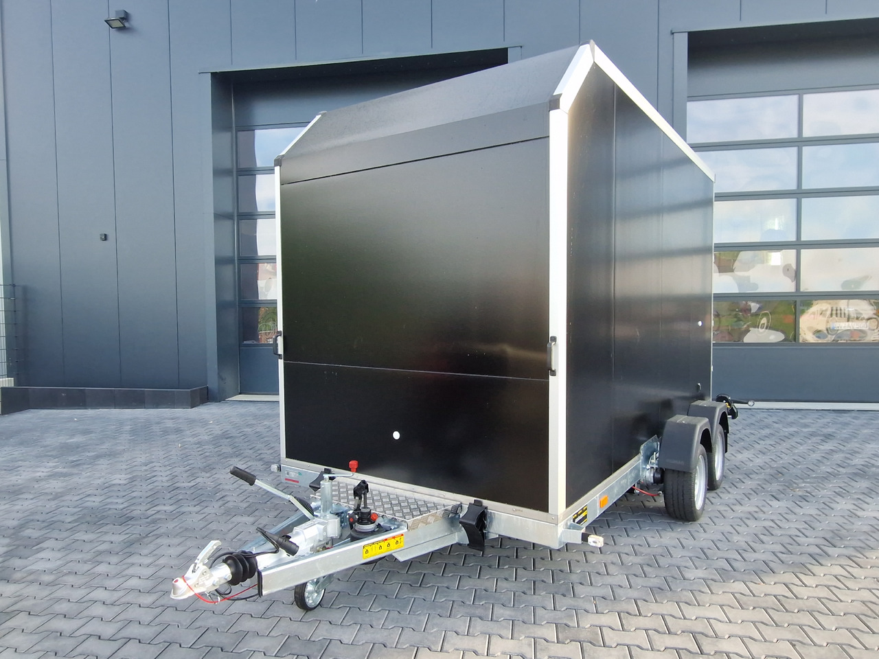 Kofferanhänger EasyLift L+ 3500 350x163x230cm black aerodynamisch 3500kg - Plant trailer: picture 3 Kofferanhänger EasyLift L+ 3500 350x163x230cm black aerodynamisch 3500kg - Plant trailer: picture 3