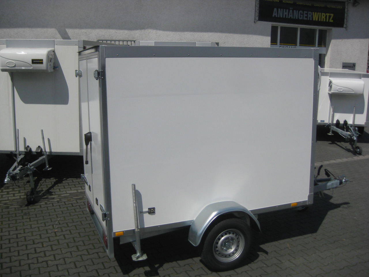 Kühlanhänger AZKF 1325/145 243x144x180cm GOVI 230 Volt Kühlaggregat 60 Frioliner Winter order 2025 - Refrigerator trailer: picture 2 Kühlanhänger AZKF 1325/145 243x144x180cm GOVI 230 Volt Kühlaggregat 60 Frioliner Winter order 2025 - Refrigerator trailer: picture 2
