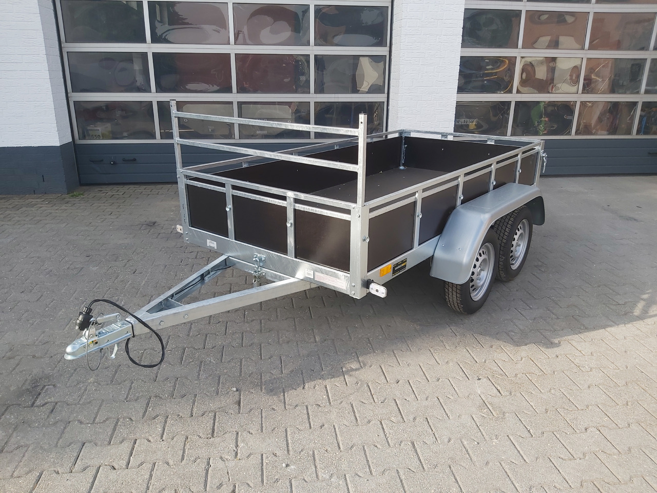 PKW Anhänger Trailwood 253 2 253x125x35cm (S) 750kg Tandemachser Aktion - Car trailer: picture 4 PKW Anhänger Trailwood 253 2 253x125x35cm (S) 750kg Tandemachser Aktion - Car trailer: picture 4