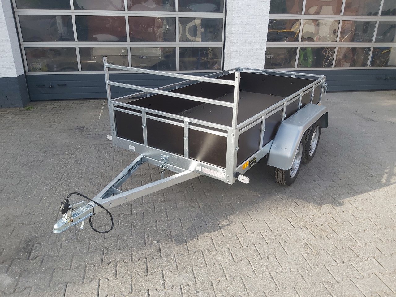 PKW Anhänger Trailwood 253 2 253x125x35cm (S) 750kg Tandemachser Aktion - Car trailer: picture 2 PKW Anhänger Trailwood 253 2 253x125x35cm (S) 750kg Tandemachser Aktion - Car trailer: picture 2