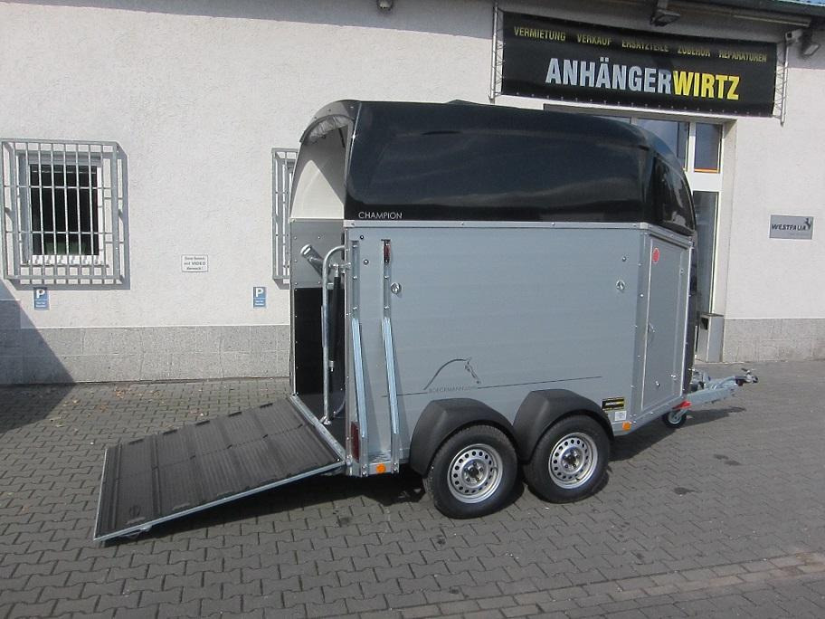 Pferdeanhänger Böckmann Champion R Sattelkammer blackline 2400kg CFF+ 100 km/H Modell 25 - Horse trailer: picture 5 Pferdeanhänger Böckmann Champion R Sattelkammer blackline 2400kg CFF+ 100 km/H Modell 25 - Horse trailer: picture 5