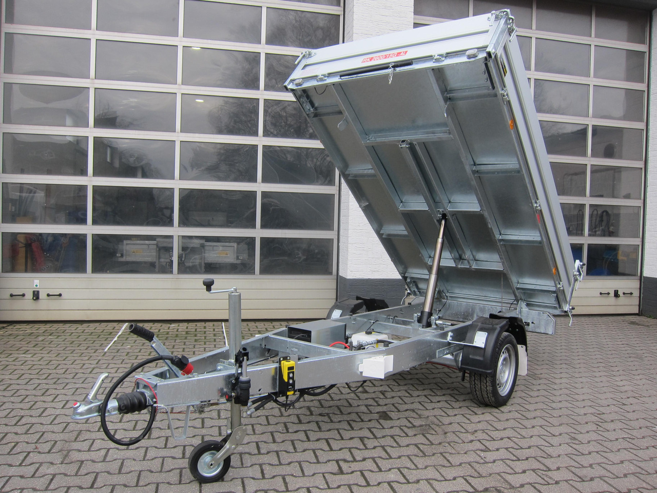 Pongratz Kipper RK 2600/15 G-AL Elektrisch + Notpumpe 260x151x36cm Stahlboden Pendel 13" 1800kg - Tipper trailer: picture 1 Pongratz Kipper RK 2600/15 G-AL Elektrisch + Notpumpe 260x151x36cm Stahlboden Pendel 13" 1800kg - Tipper trailer: picture 1