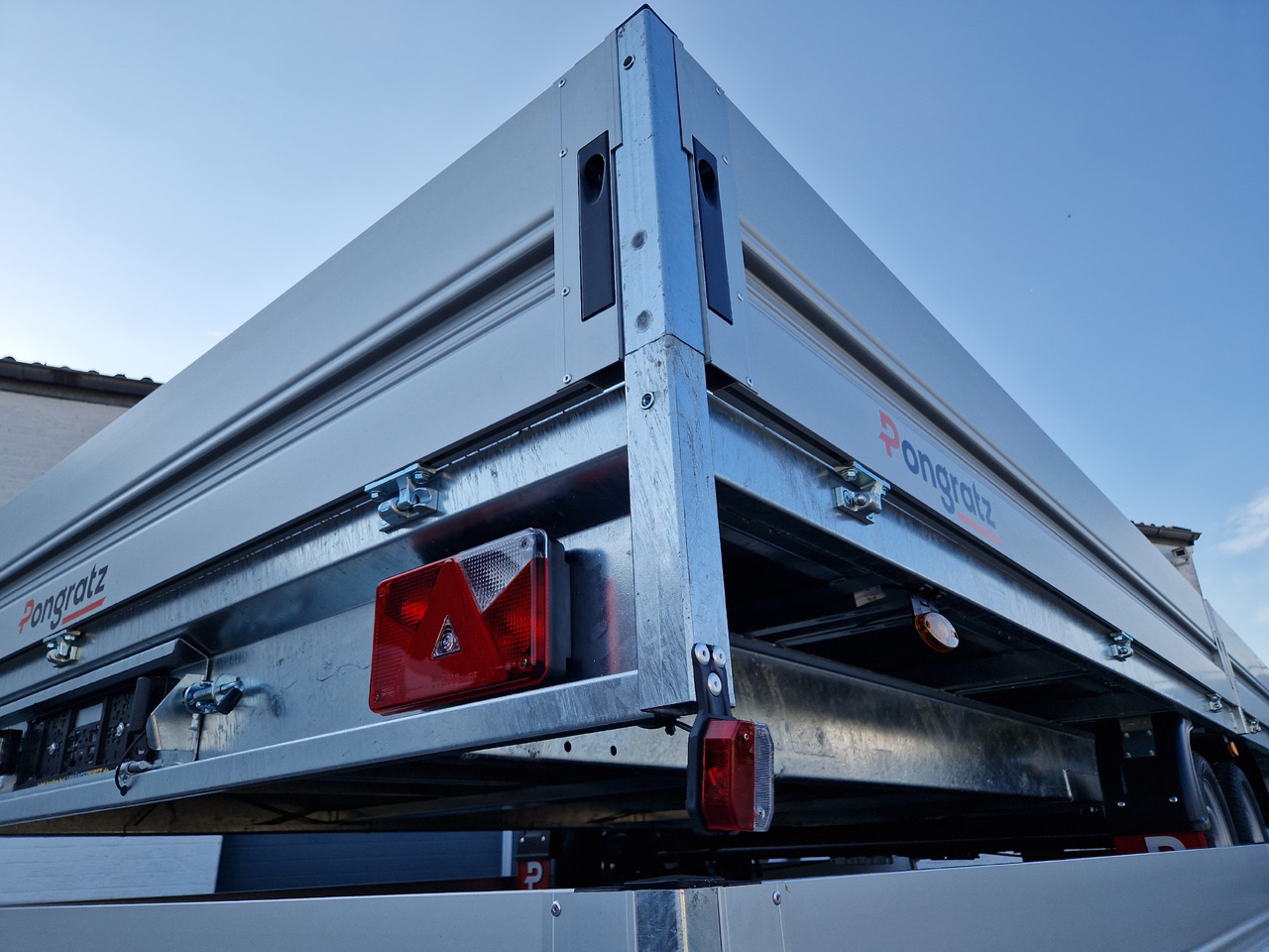 Pongratz Pritschenhochlader PHL 6030/24 T-AL-S 603x246x36cm Tandem 13" 3500kg Winter Aktion - Dropside/ Flatbed trailer: picture 4 Pongratz Pritschenhochlader PHL 6030/24 T-AL-S 603x246x36cm Tandem 13" 3500kg Winter Aktion - Dropside/ Flatbed trailer: picture 4