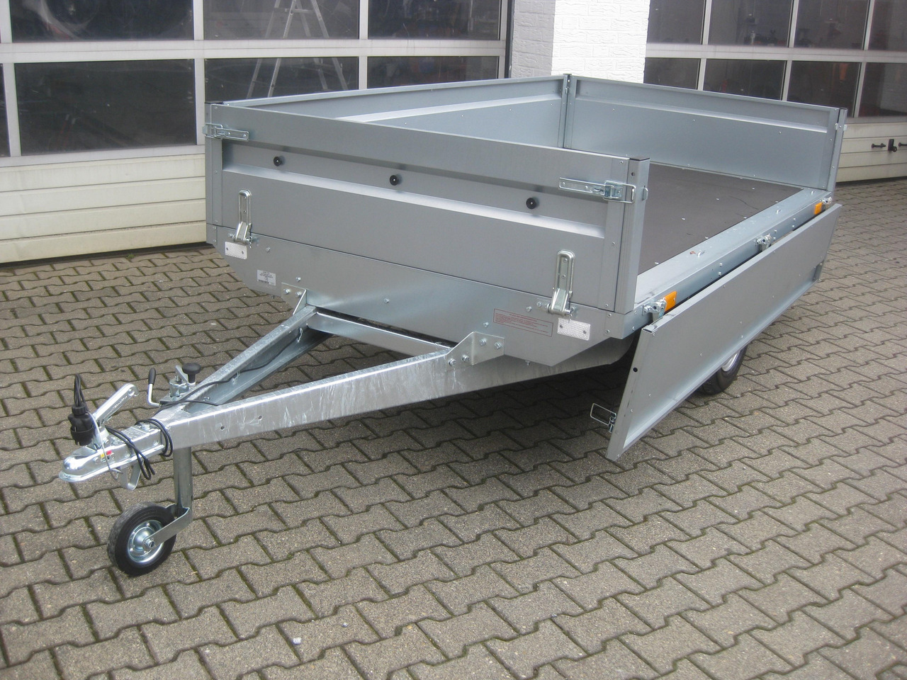 Pritschenanhänger Trailstar Nordica 263 263x144x40cm (S) 750kg Winter Aktion - Car trailer: picture 2 Pritschenanhänger Trailstar Nordica 263 263x144x40cm (S) 750kg Winter Aktion - Car trailer: picture 2