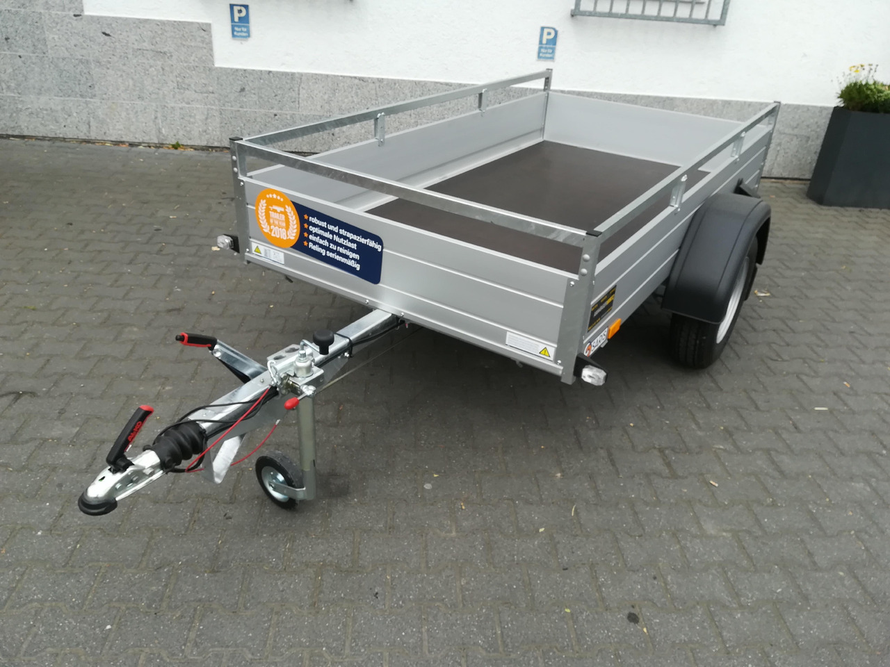 Saris Anhänger DV135 McAlu Pro MP 255x133x43cm (S) 1350kg Online Aktion Modell 2024 - Car trailer: picture 3 Saris Anhänger DV135 McAlu Pro MP 255x133x43cm (S) 1350kg Online Aktion Modell 2024 - Car trailer: picture 3