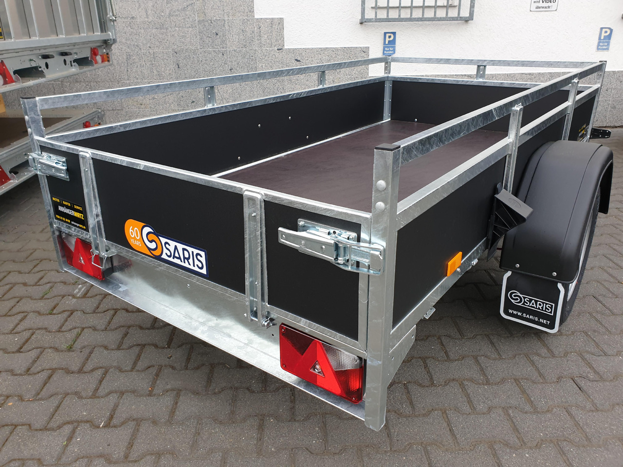 Saris BMG 135 Classic Wood 255x133x45cm (S) 1350kg Abverkauf Aktion - Car trailer: picture 5 Saris BMG 135 Classic Wood 255x133x45cm (S) 1350kg Abverkauf Aktion - Car trailer: picture 5