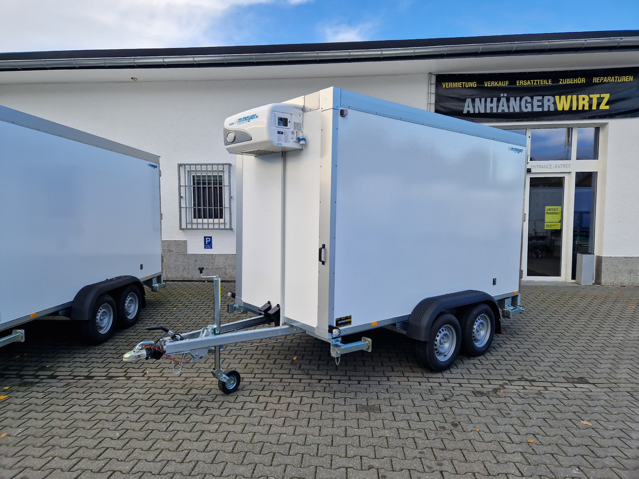 Tiefkühlanhänger AZK 2734/156 336x156x200cm 100 Frigoliner GOVI K6 bis -18°C (M) 2700kg - Refrigerator trailer: picture 1 Tiefkühlanhänger AZK 2734/156 336x156x200cm 100 Frigoliner GOVI K6 bis -18°C (M) 2700kg - Refrigerator trailer: picture 1