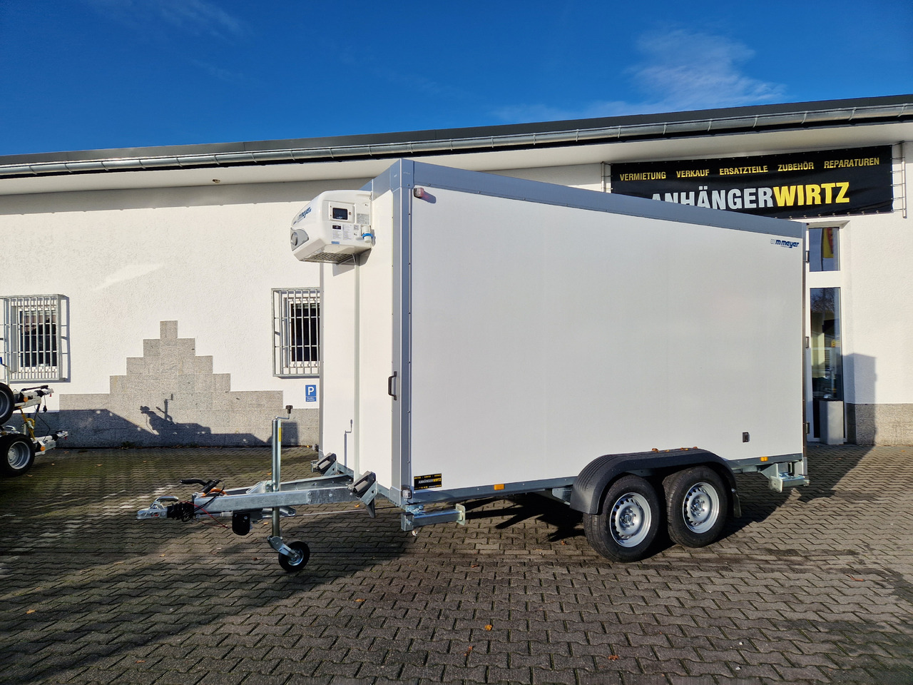 Tiefkühlanhänger AZK 3540/180 Govi Kälteaggregat -18 100/100 386x170x200cm (L) 3500kg Modell 2024 - Refrigerator trailer: picture 2 Tiefkühlanhänger AZK 3540/180 Govi Kälteaggregat -18 100/100 386x170x200cm (L) 3500kg Modell 2024 - Refrigerator trailer: picture 2
