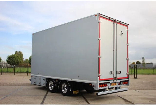DRACO Middenas aanhangwagen bloemen / planten verkoopwagen - Closed box trailer: picture 1 DRACO Middenas aanhangwagen bloemen / planten verkoopwagen - Closed box trailer: picture 1