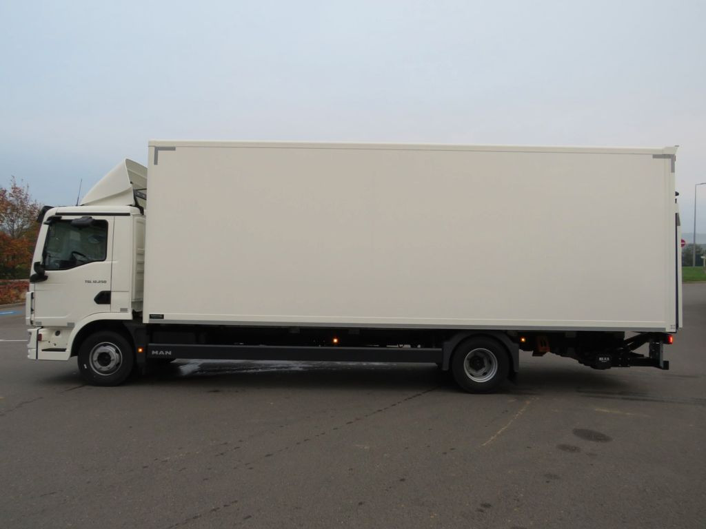 MAN TGL 12.250 4X2 BL VANTEC Koffer LBW - Box truck: picture 3 MAN TGL 12.250 4X2 BL VANTEC Koffer LBW - Box truck: picture 3