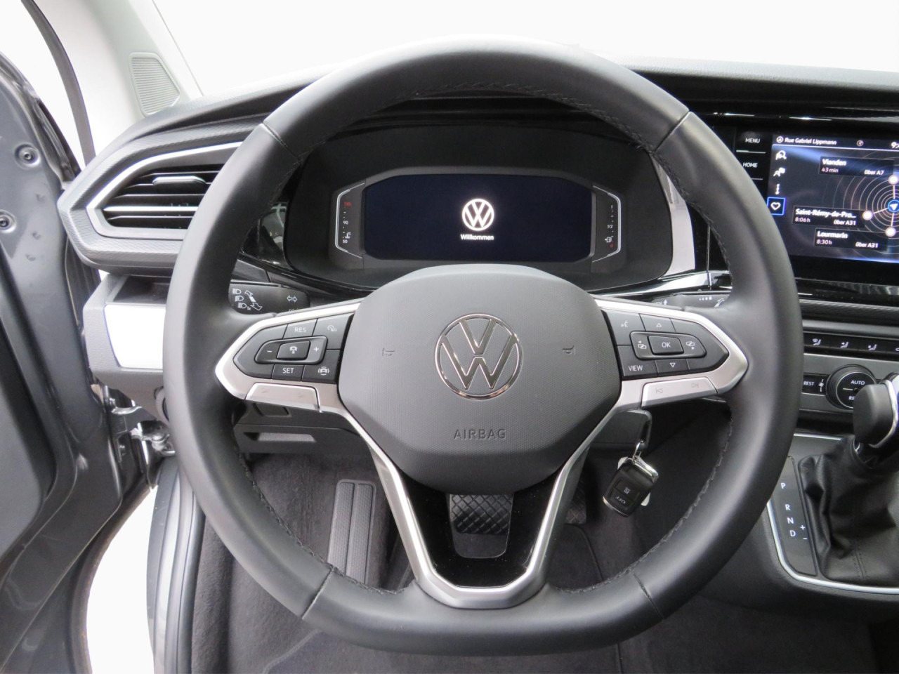 VOLKSWAGEN T6.1 Multivan Comfortline Edition Court Bluetooth - Car: picture 3 VOLKSWAGEN T6.1 Multivan Comfortline Edition Court Bluetooth - Car: picture 3