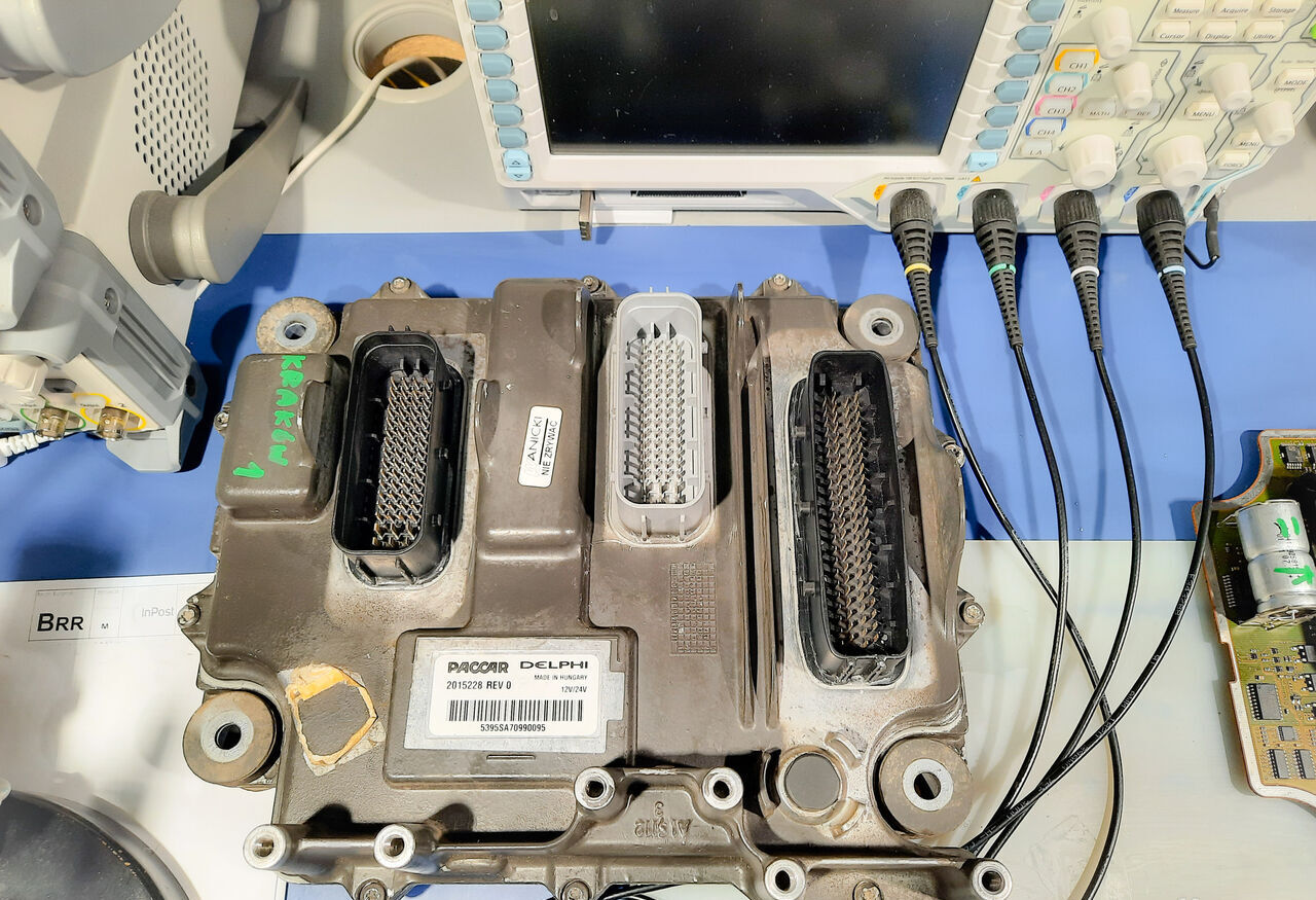 DAF XF 106 naprawa części / repair of parts - ECU for Truck: picture 4 DAF XF 106 naprawa części / repair of parts - ECU for Truck: picture 4