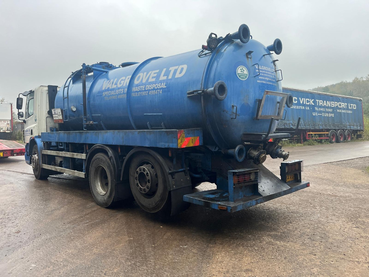 DAF 75 CF - Tank truck: picture 3 DAF 75 CF - Tank truck: picture 3